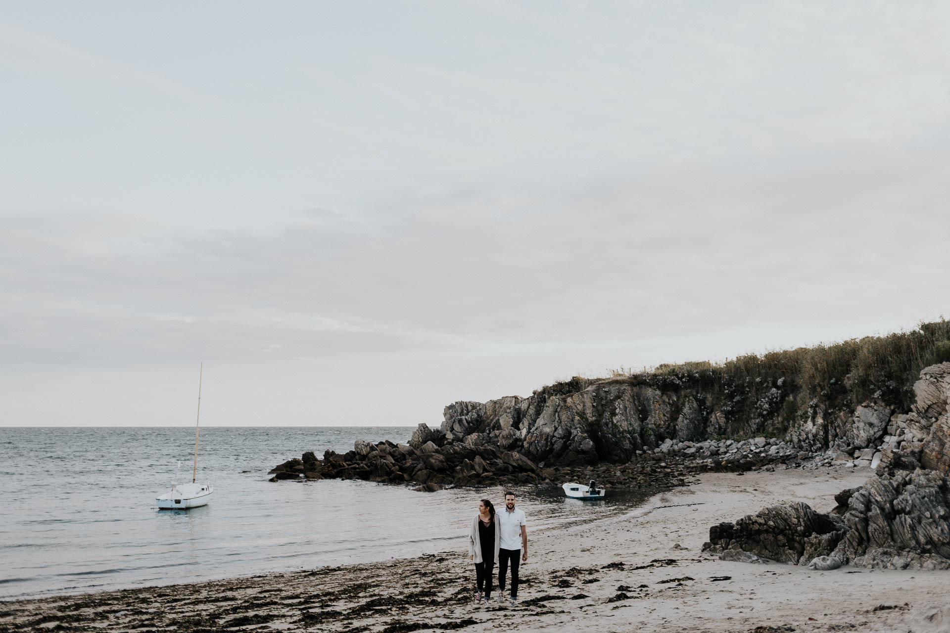 engagement_session_beach_france_flavie_nelly_french_photographer-43