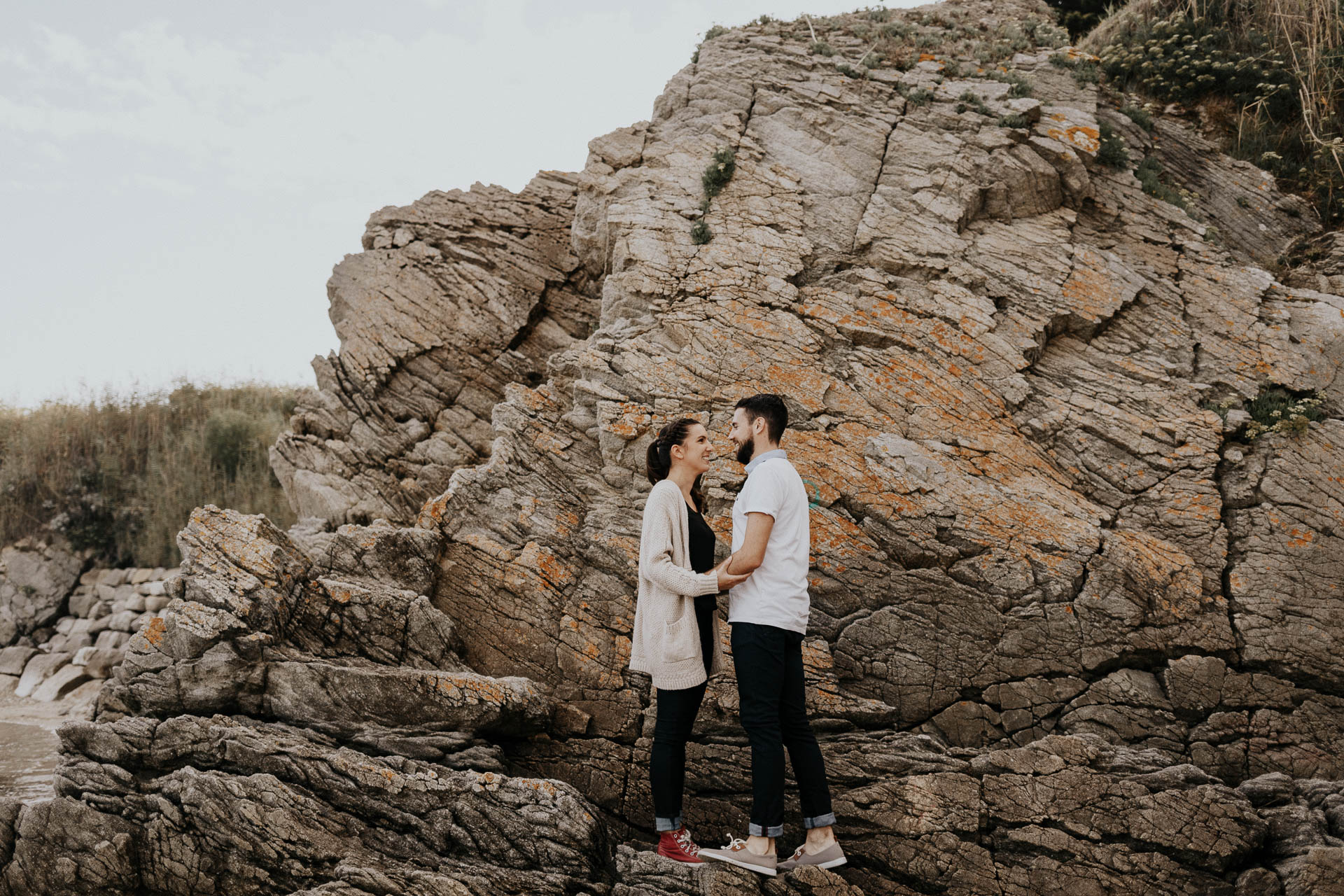 engagement_session_beach_france_flavie_nelly_french_photographer-8